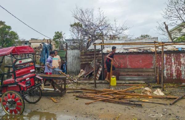 Cyclone Gezani in Madagascar Leaves 38 Dead and 12,000 Displaced as Mozambique Prepares