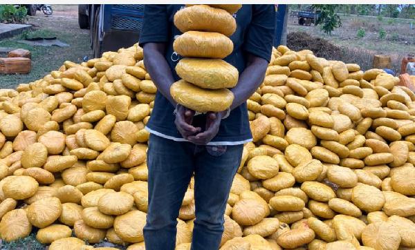 Police Intercept 4,000 Parcels of Suspected Narcotics Hidden in Truck at Dambai