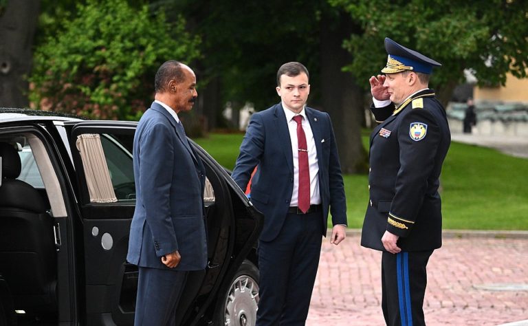 Isaias Afwerki on state visit in Moscow.